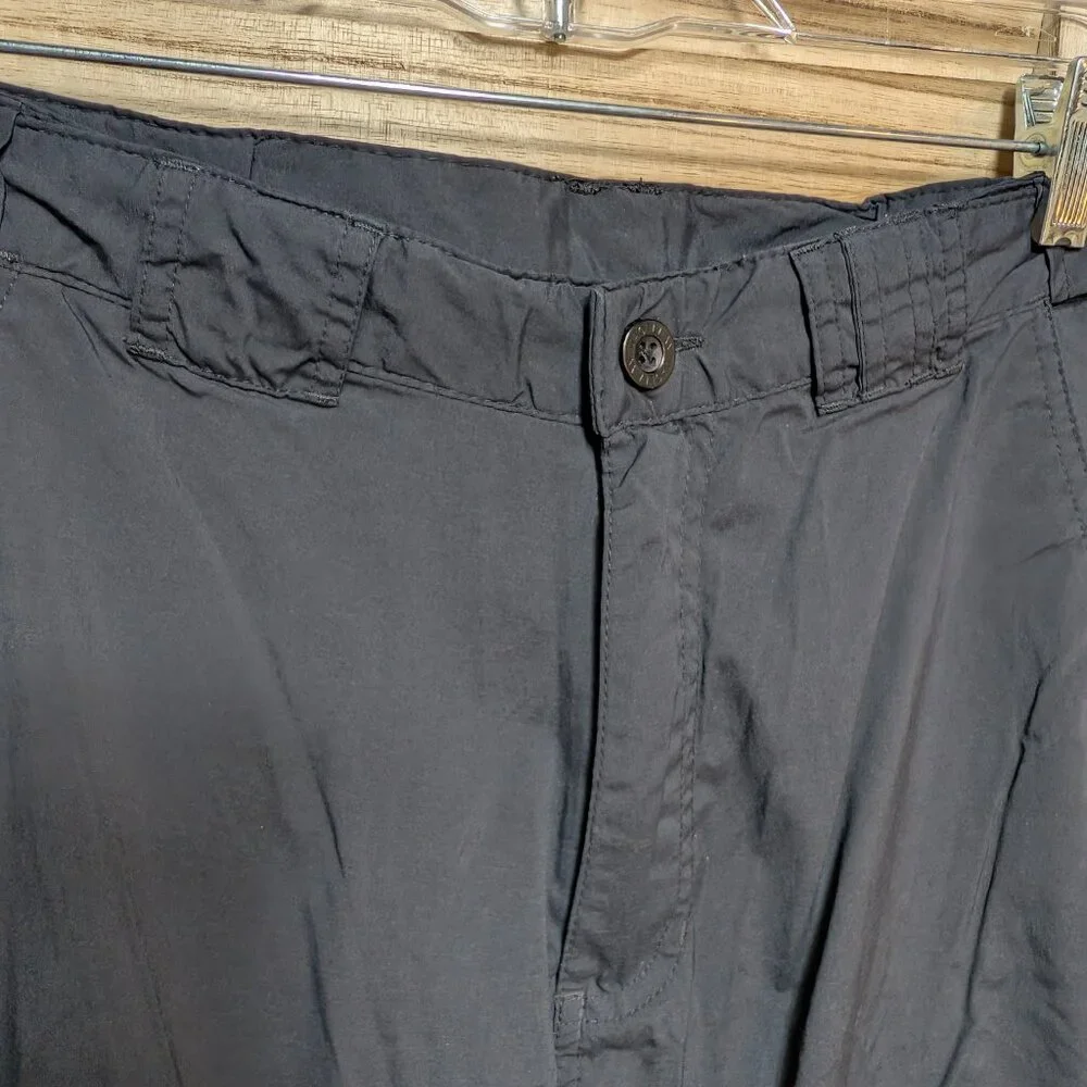 🧨🧨Magellan Shorts Fish Gear Black Cargo Size Medium
